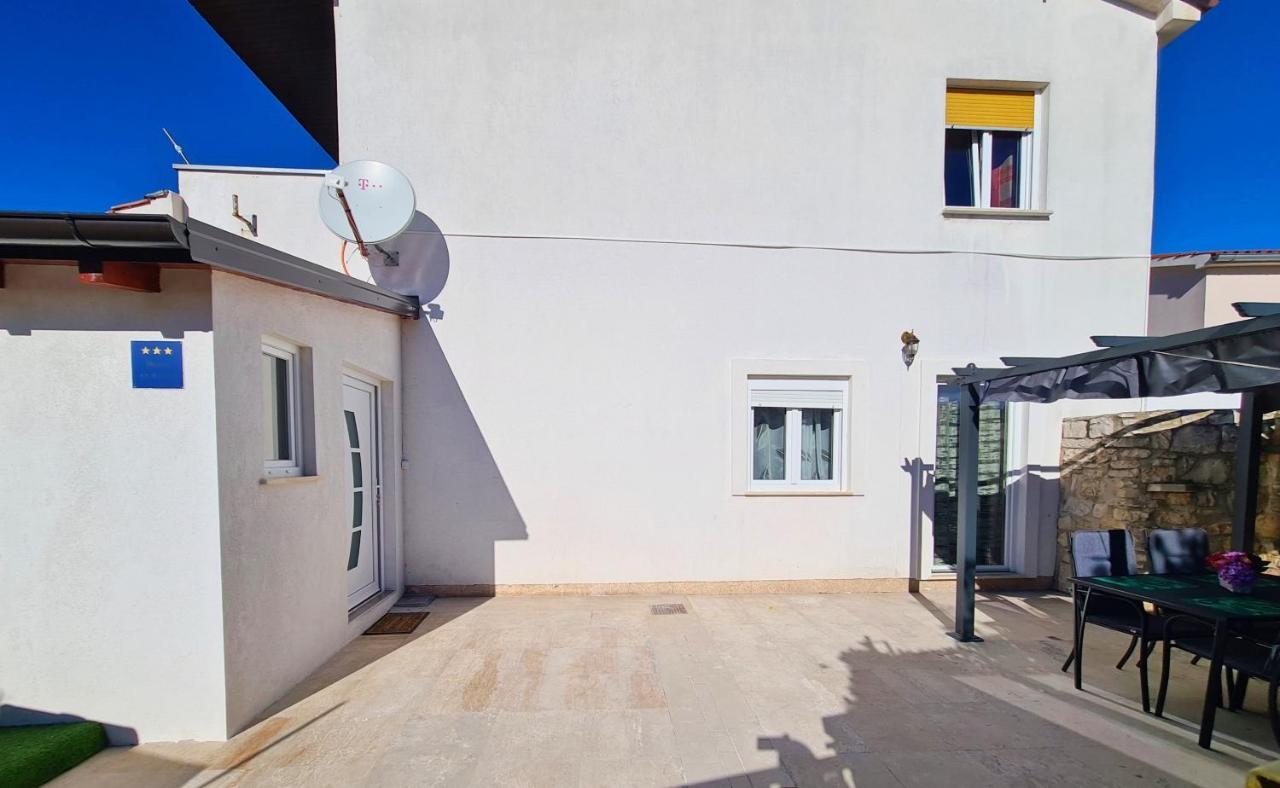 Apartment Antonio Banjole Esterno foto