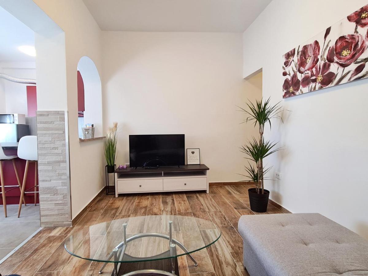 Apartment Antonio Banjole Esterno foto