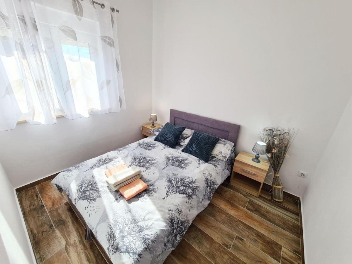 Apartment Antonio Banjole Esterno foto