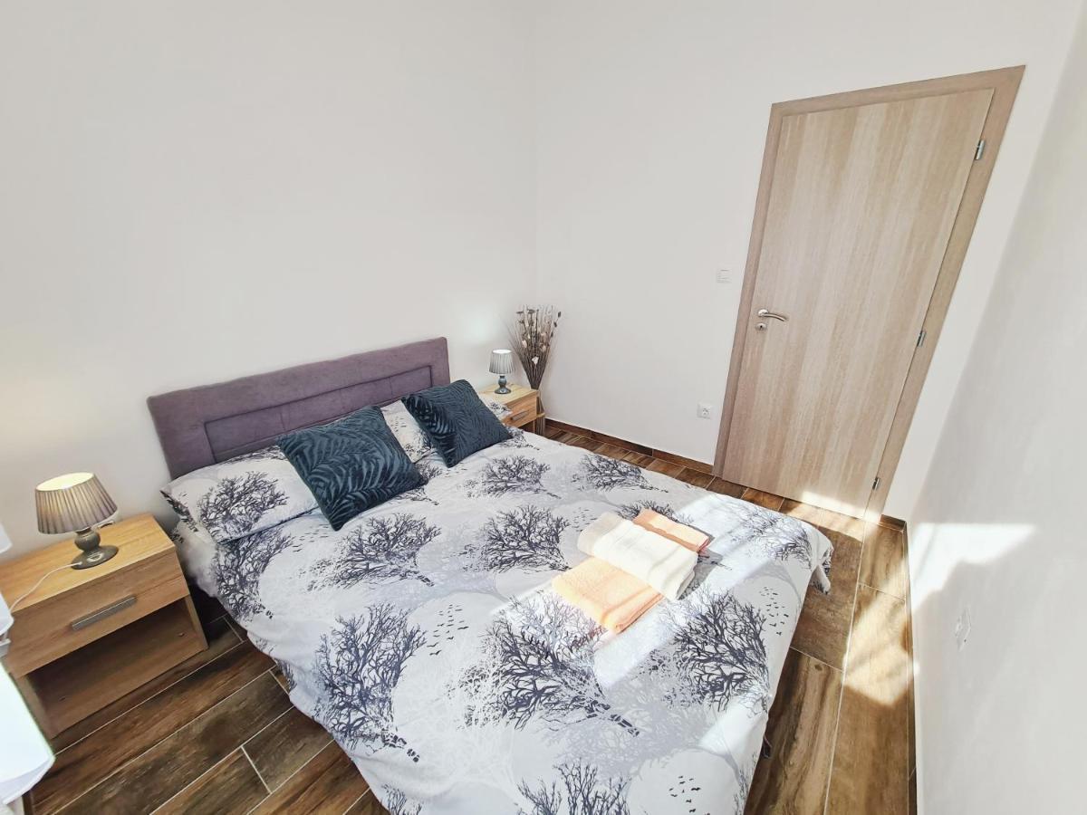 Apartment Antonio Banjole Esterno foto